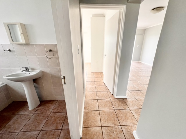 To Let 2 Bedroom Property for Rent in Vredekloof Western Cape